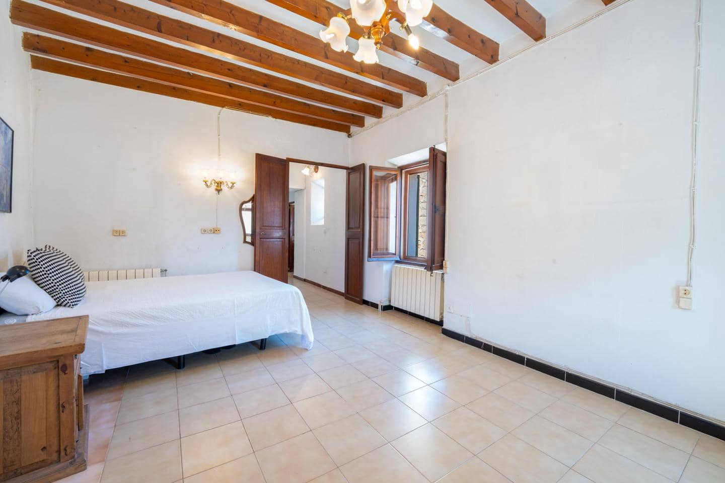 4 bedroom Villa for sale in Soller with pool - € 750,000 (Ref: 9415206)
