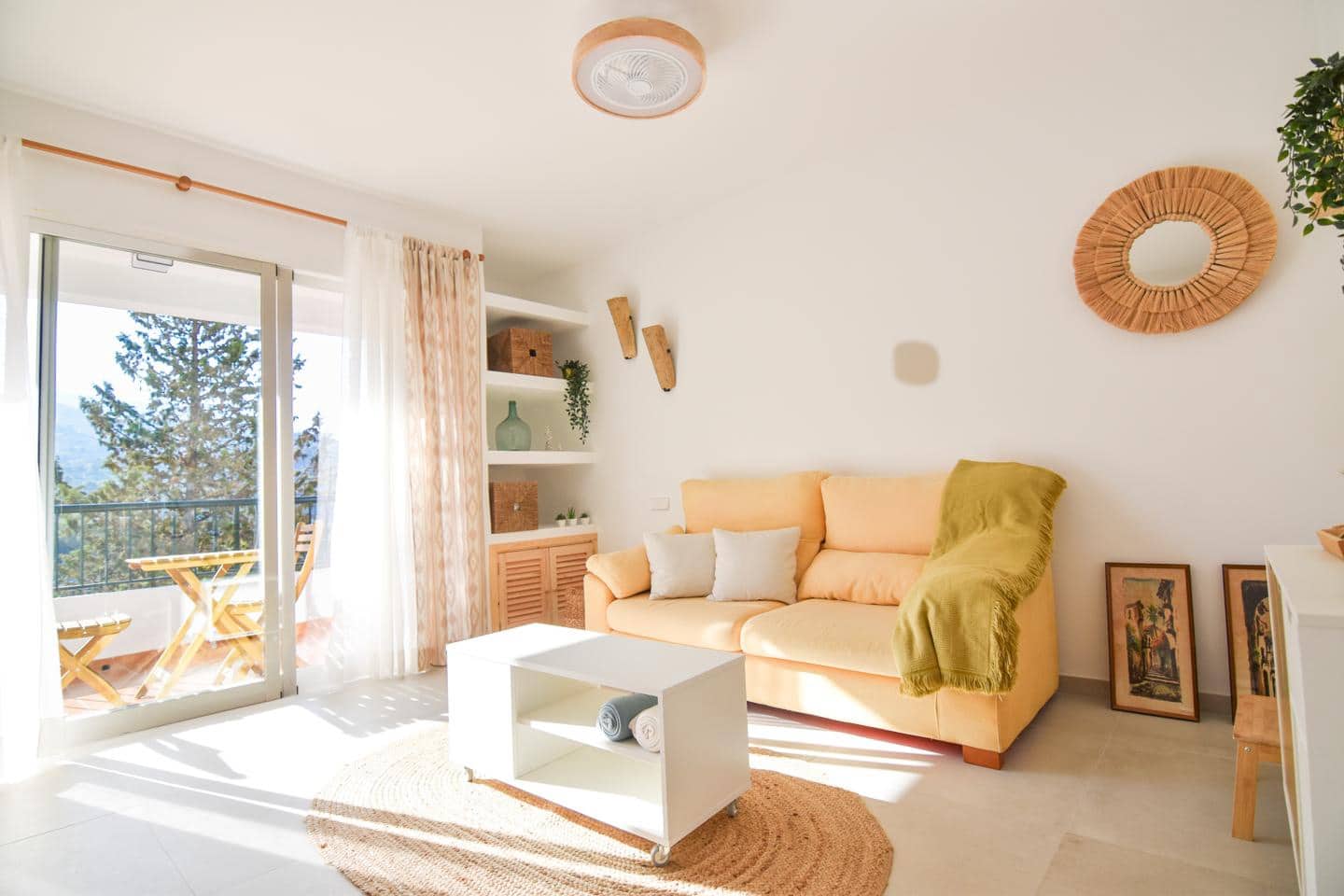 2 bedroom Flat for rent in Puerto de Soller / Port de Soller - € 1,500 (Ref: 9415207)