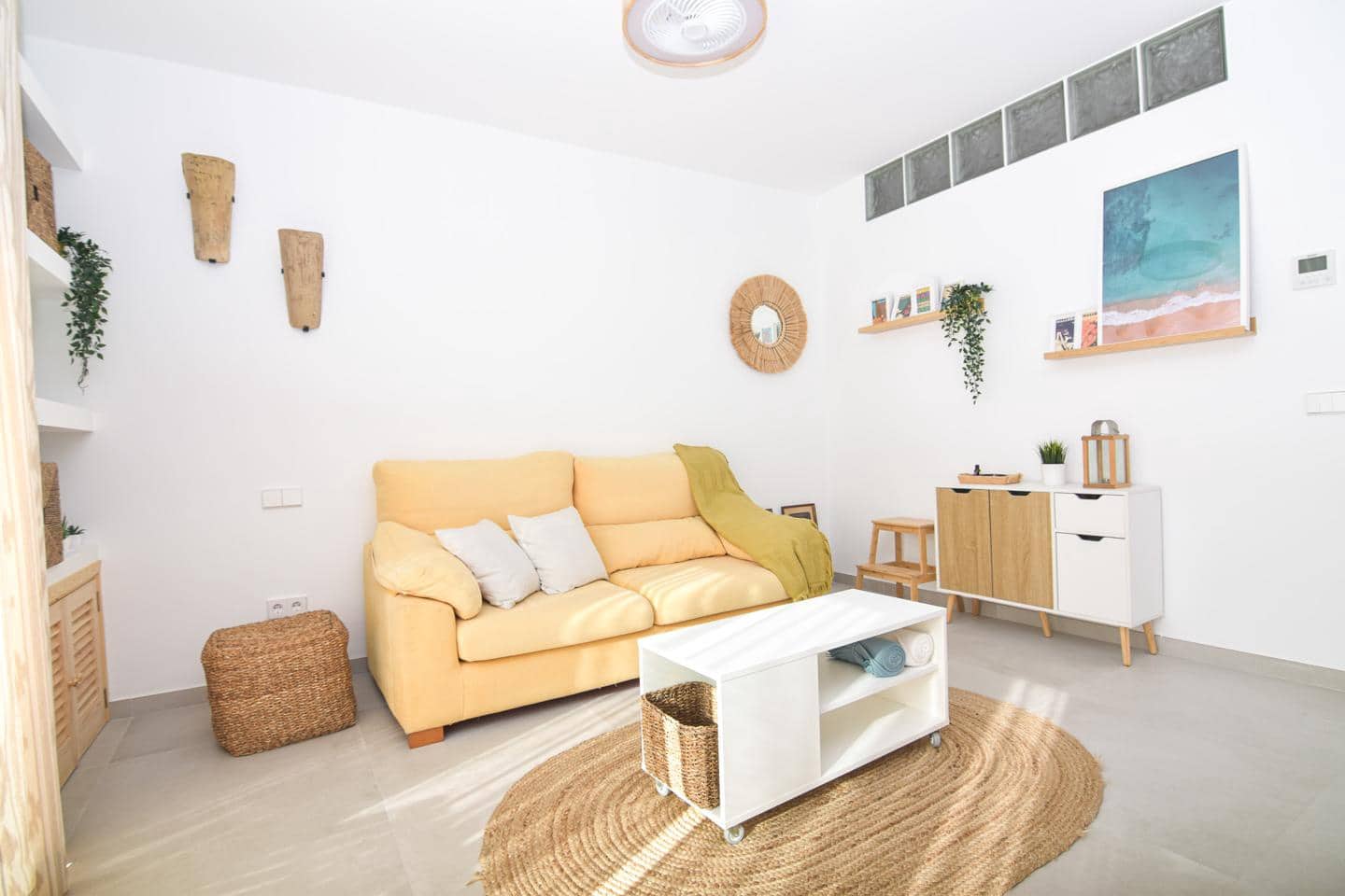 2 bedroom Flat for rent in Puerto de Soller / Port de Soller - € 1,500 (Ref: 9415207)