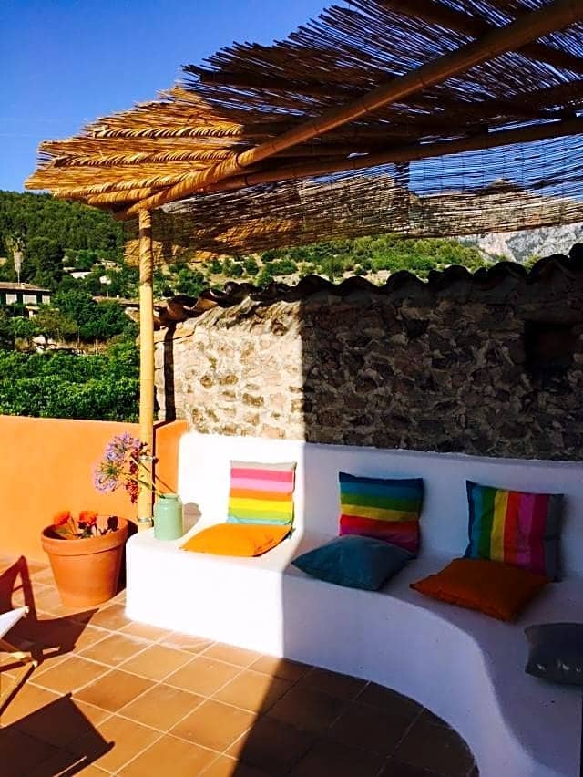   4 soveværelse   ferieFinca/Landehus i Soller   med   swimmingpool  garage  - € 450 (Ref: 9415210)