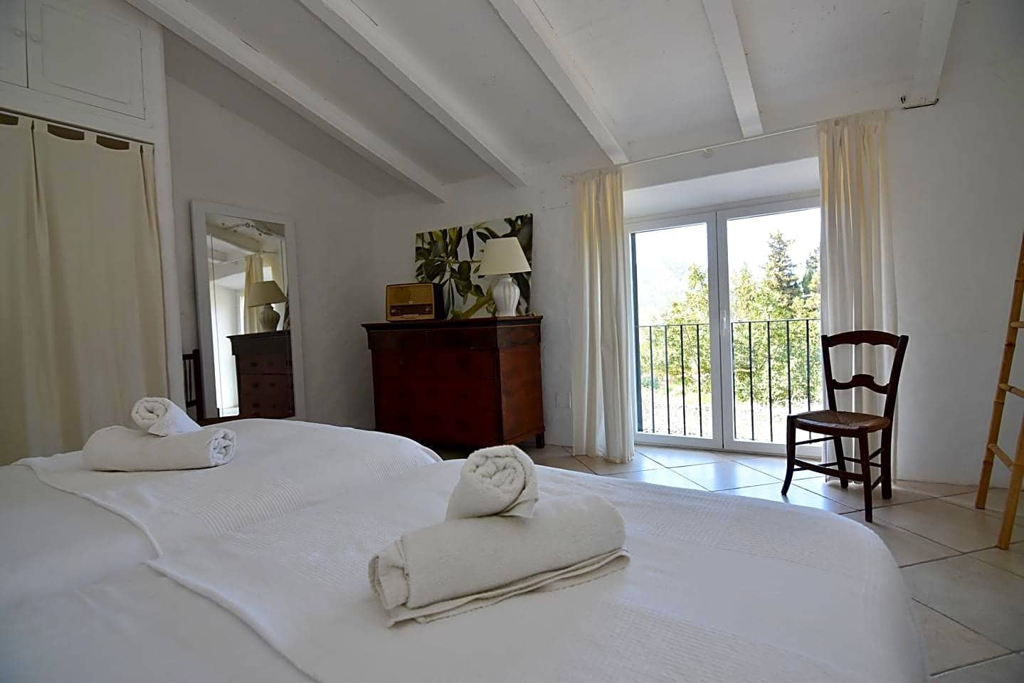   4 soveværelse   ferieFinca/Landehus i Soller   med   swimmingpool  garage  - € 450 (Ref: 9415210)