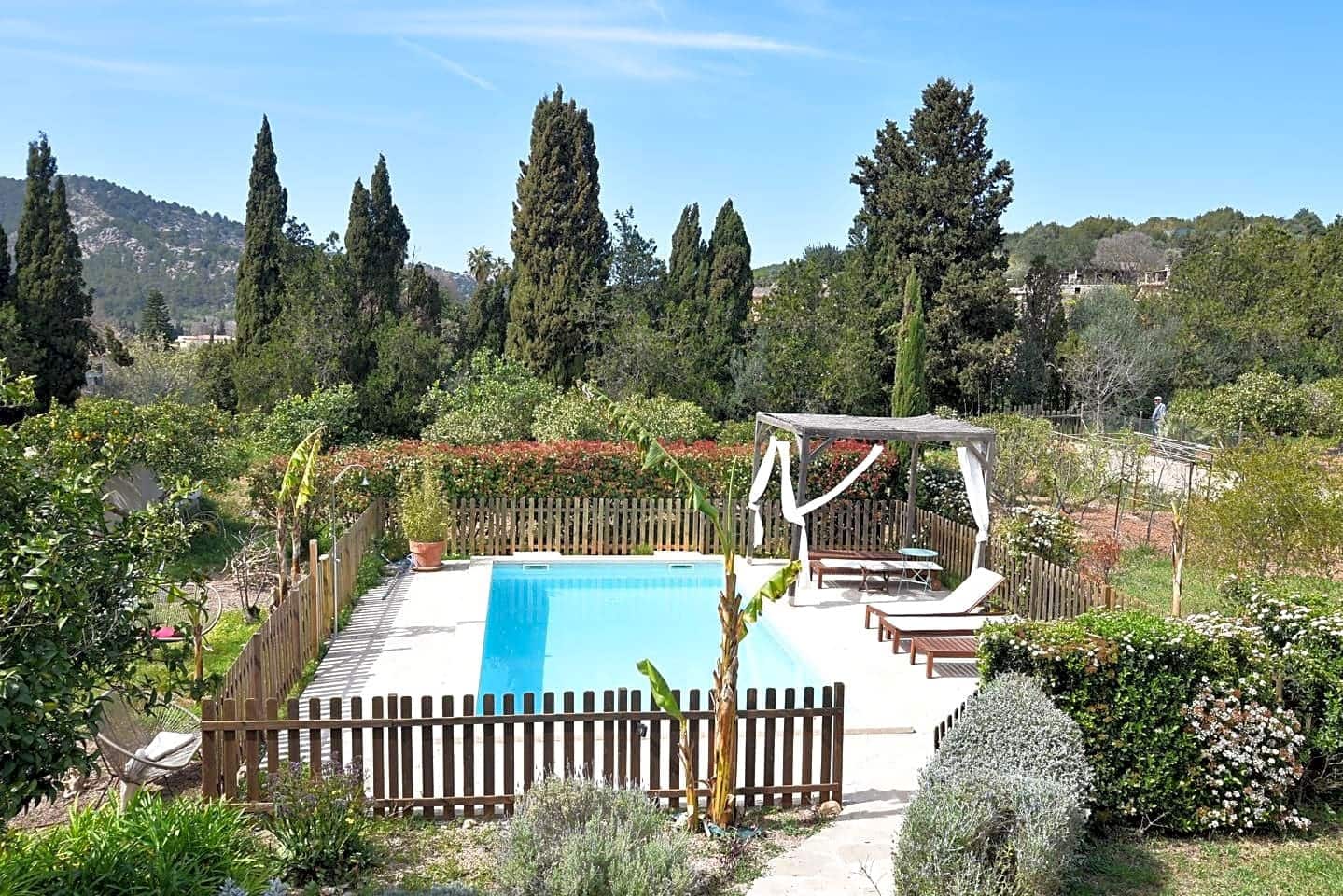   4 soveværelse   ferieFinca/Landehus i Soller   med   swimmingpool  garage  - € 450 (Ref: 9415210)