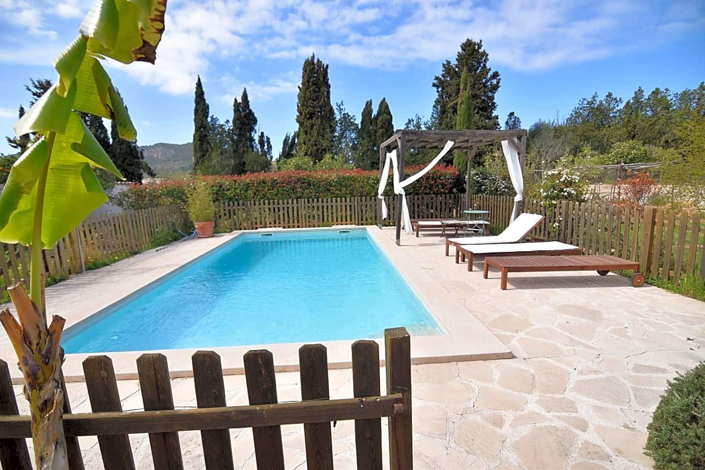   4 soveværelse   ferieFinca/Landehus i Soller   med   swimmingpool  garage  - € 450 (Ref: 9415210)