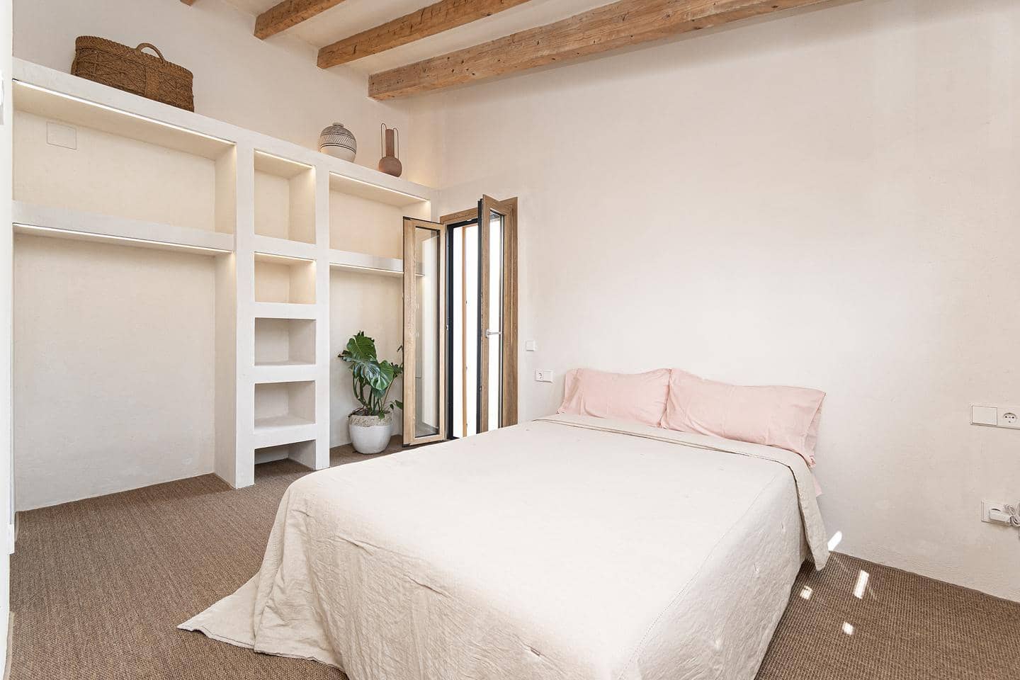 2 bedroom Villa for sale in Soller with garage - € 670,000 (Ref: 9417453)