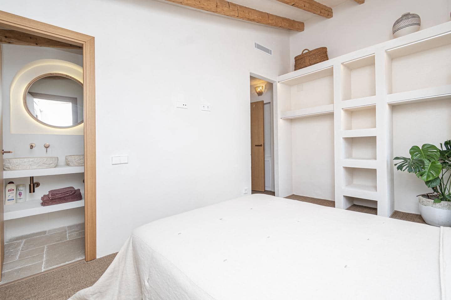 2 bedroom Villa for sale in Soller with garage - € 670,000 (Ref: 9417453)