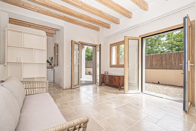 2 bedroom Villa for sale in Sóller with garage - € 670,000 (Ref: 9417453)