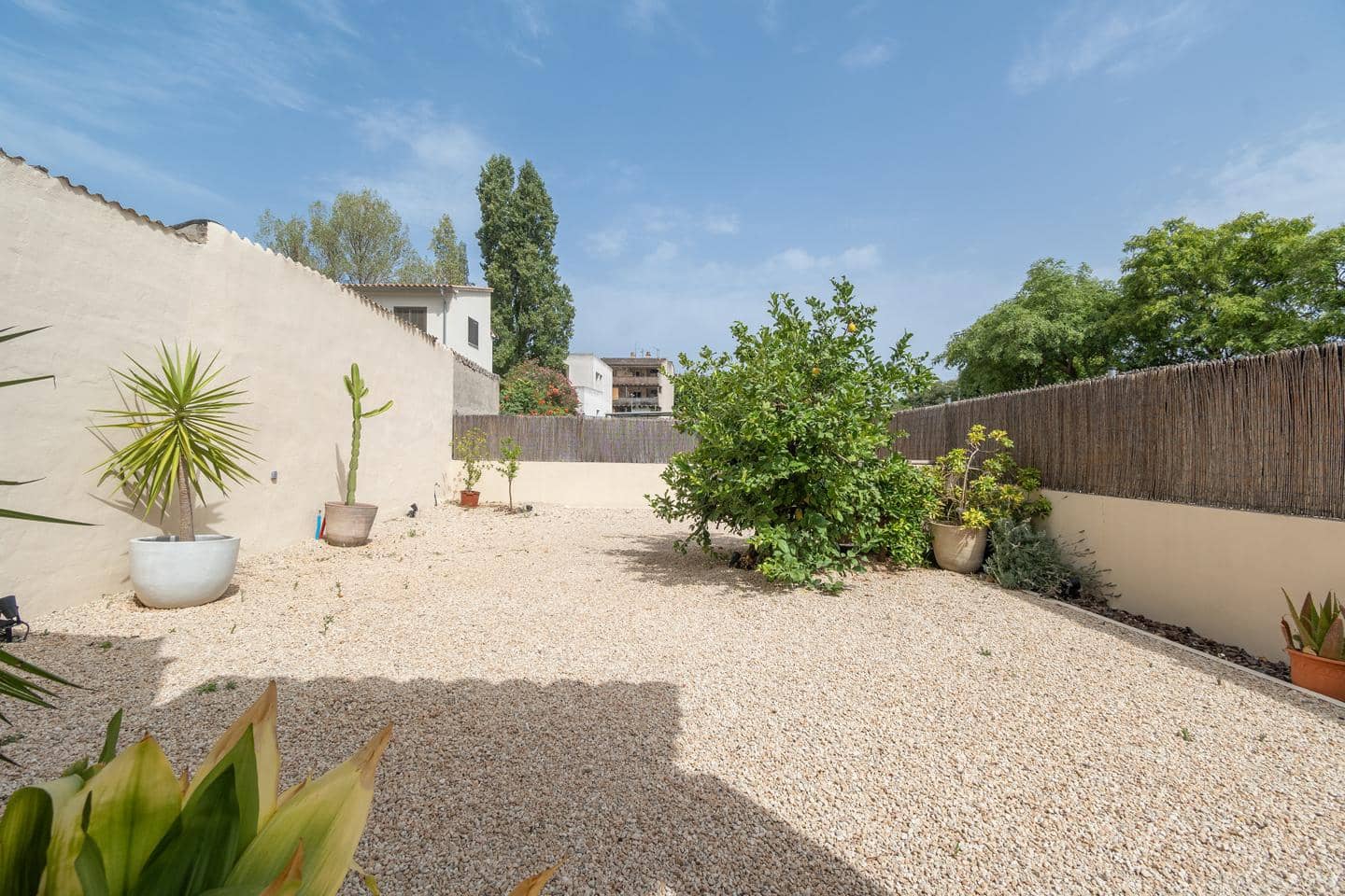 2 bedroom Villa for sale in Soller with garage - € 670,000 (Ref: 9417453)