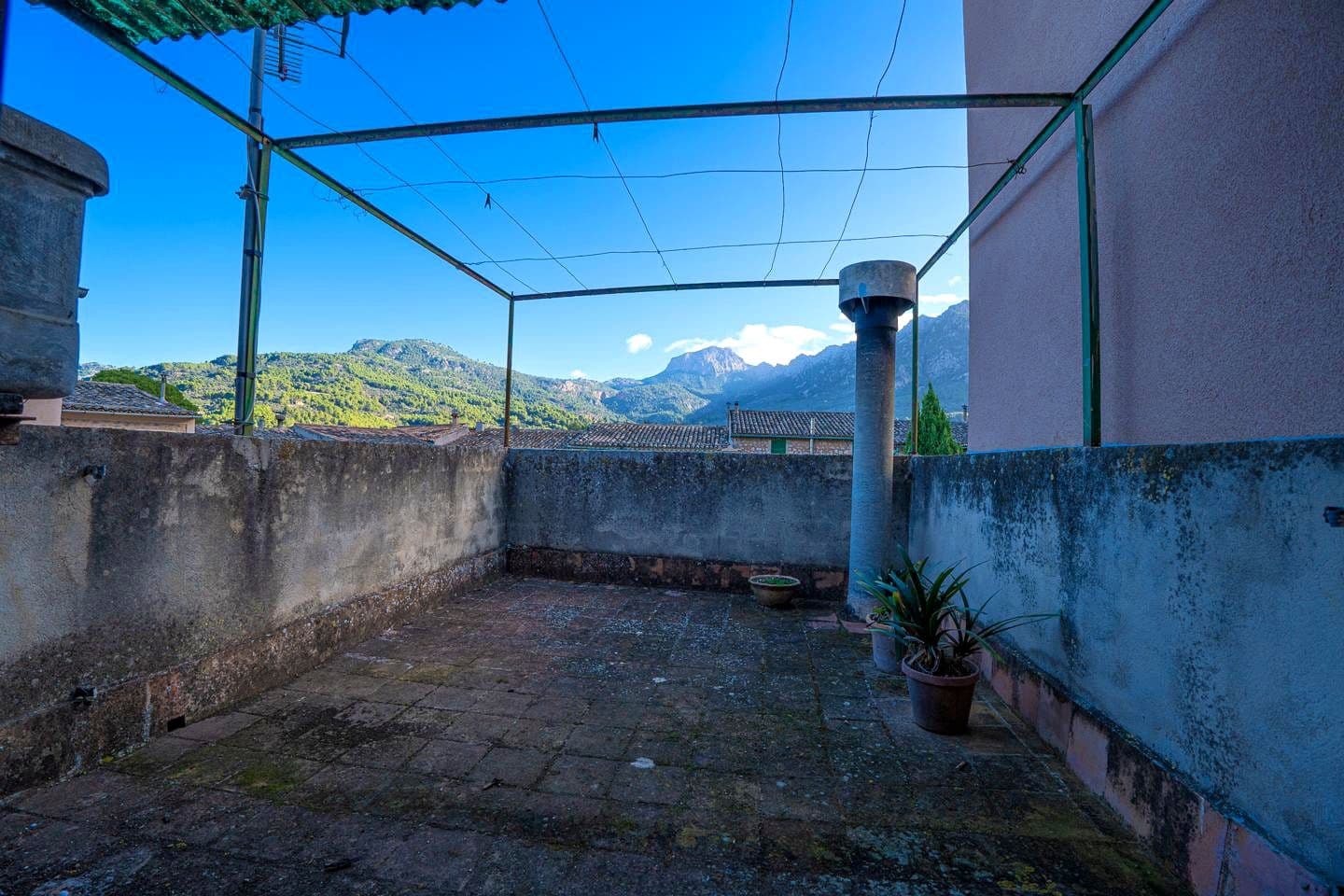 3 bedroom Villa for sale in Soller - € 400,000 (Ref: 9417470)