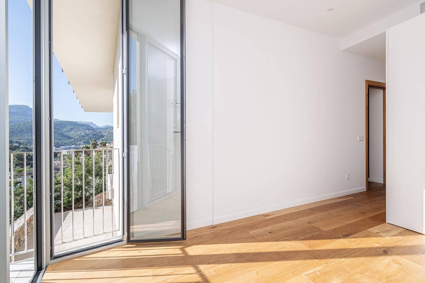 4 soverom Villa til salgs i Puerto de Soller / Port de Soller med svømmebasseng garasje - € 2 700 000 (Ref: 9428710)