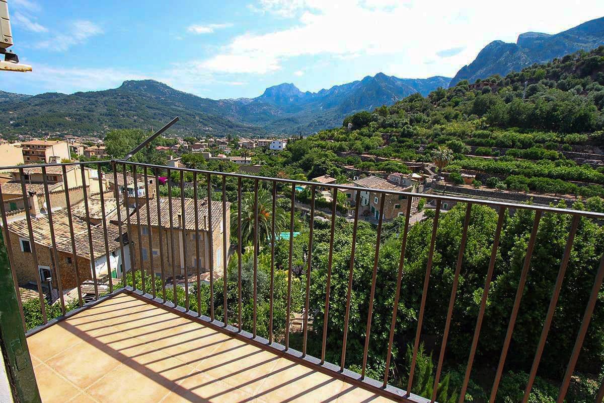 3 bedroom Flat for rent in Soller - € 1,500 (Ref: 9436259)