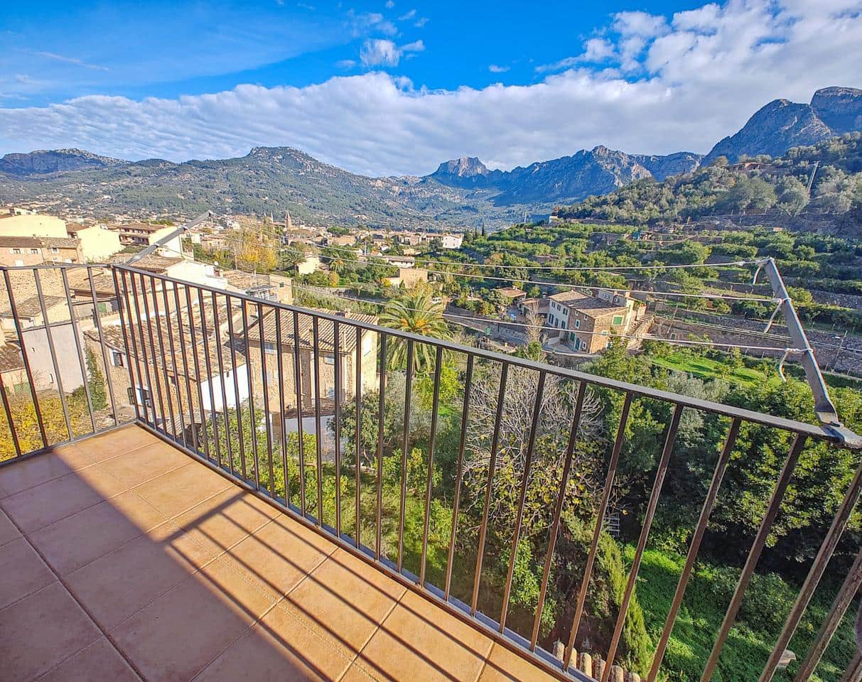 3 bedroom Flat for rent in Soller - € 1,500 (Ref: 9436259)