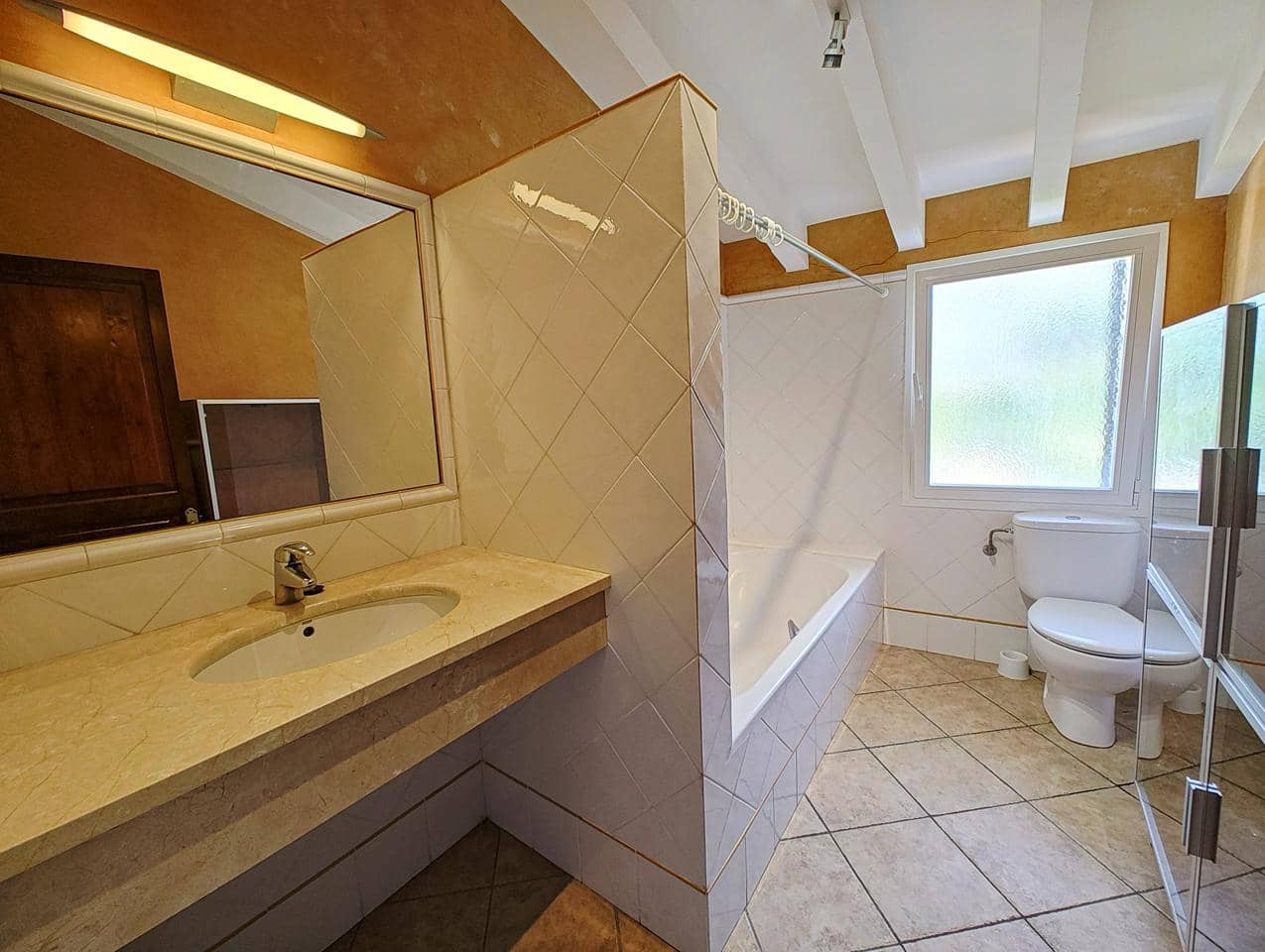 3 quarto Apartamento para arrendar em Soller - 1 500 € (Ref: 9436259)