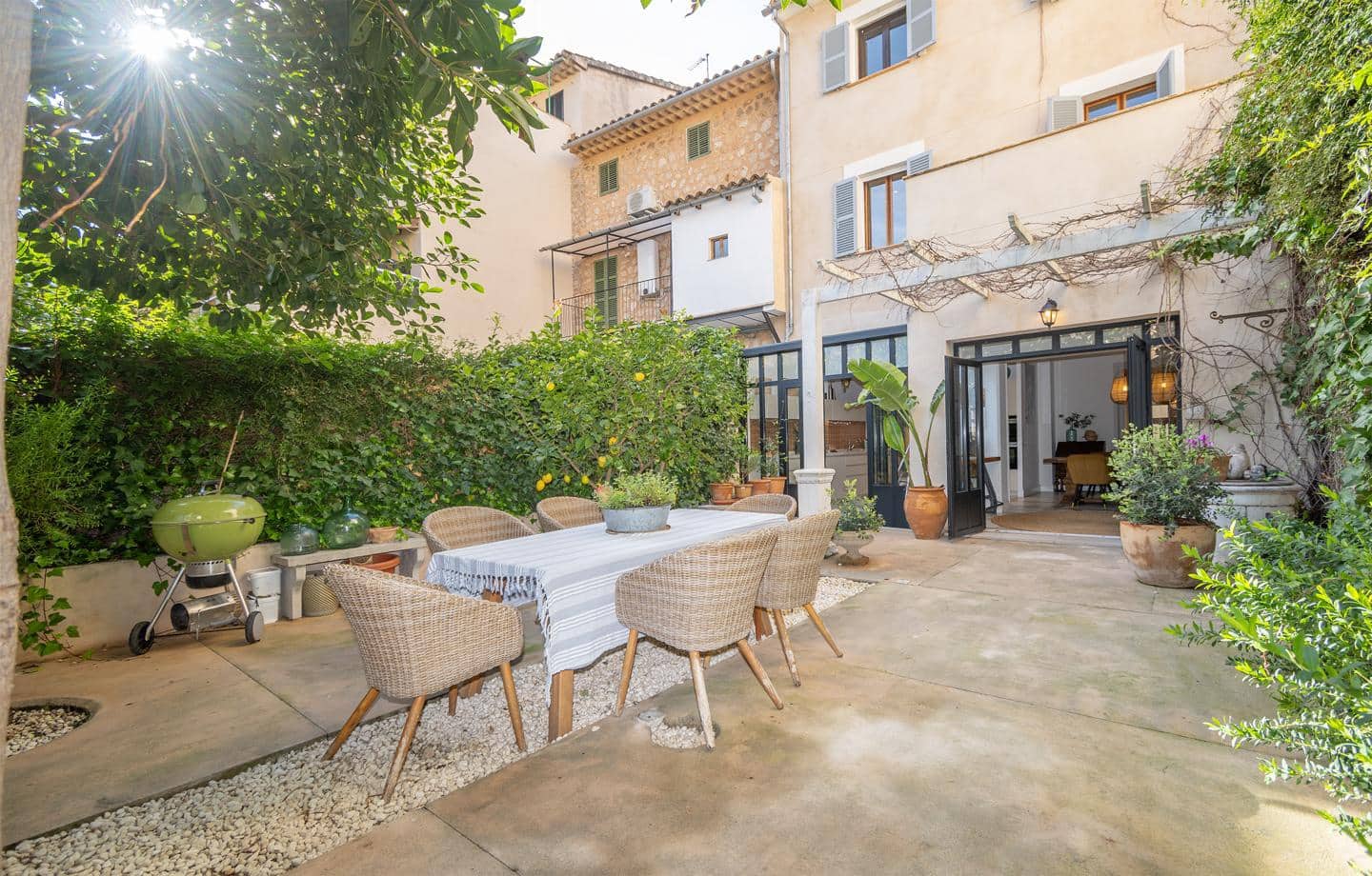 4 bedroom Villa for sale in Soller with pool - € 1,825,000 (Ref: 9525281)