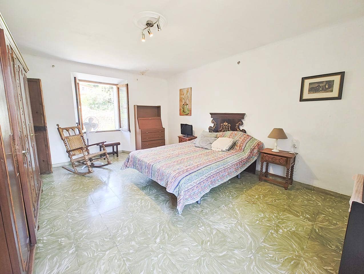 5 makuuhuone Huvila myytävänä paikassa Soller mukana 
autotalli - 650 000 € (Ref: 9679138)