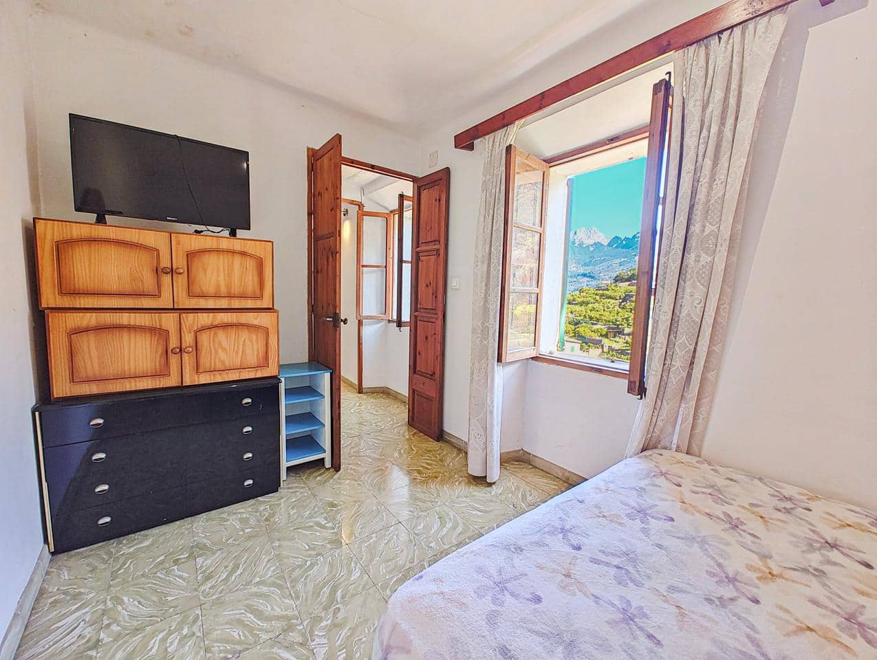 5 makuuhuone Huvila myytävänä paikassa Soller mukana 
autotalli - 650 000 € (Ref: 9679138)