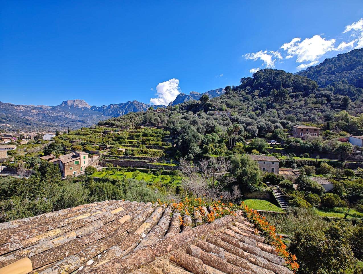 5 makuuhuone Huvila myytävänä paikassa Soller mukana 
autotalli - 650 000 € (Ref: 9679138)