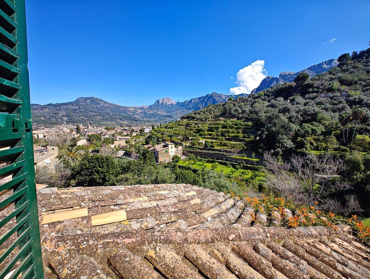 5 makuuhuone Huvila myytävänä paikassa Soller mukana 
autotalli - 650 000 € (Ref: 9679138)