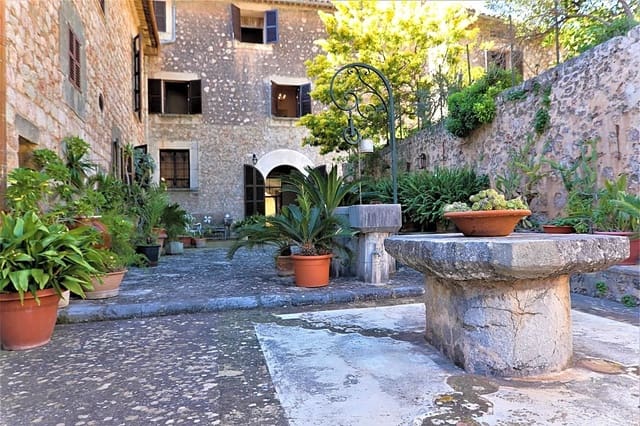 8 chambre Finca/Maison de Campagne à vendre à Fornalutx - 2 700 000 € (Ref: 9696349)