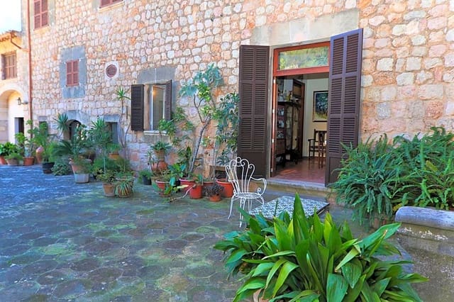 8 chambre Finca/Maison de Campagne à vendre à Fornalutx - 2 700 000 € (Ref: 9696349)