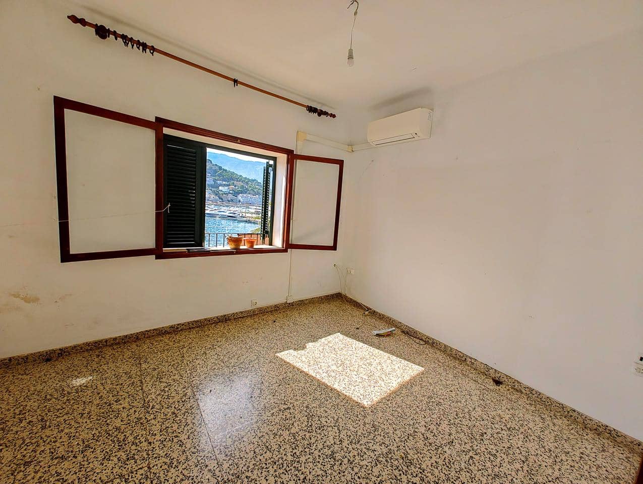 3 bedroom Flat for sale in Puerto de Soller / Port de Soller - € 700,000 (Ref: 9696350)