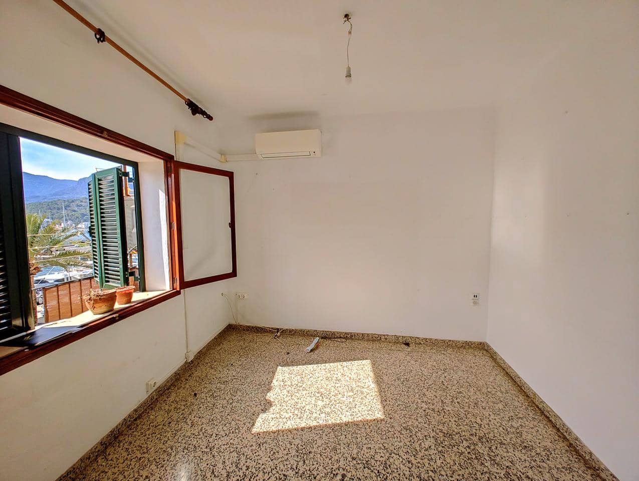 3 bedroom Flat for sale in Puerto de Soller / Port de Soller - € 700,000 (Ref: 9696350)