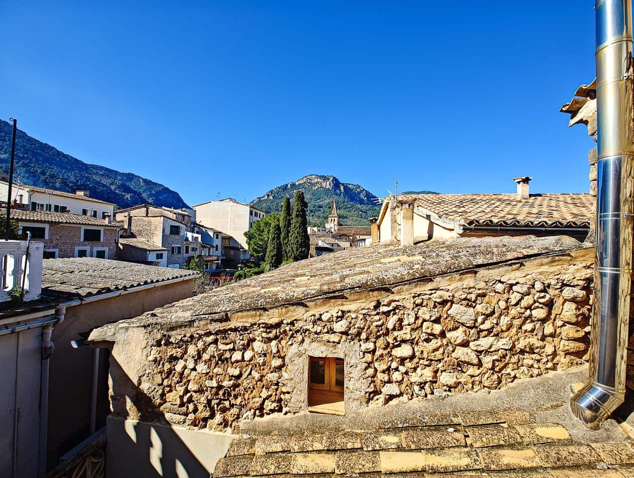 5 bedroom Villa for sale in Soller - € 650,000 (Ref: 9696889)