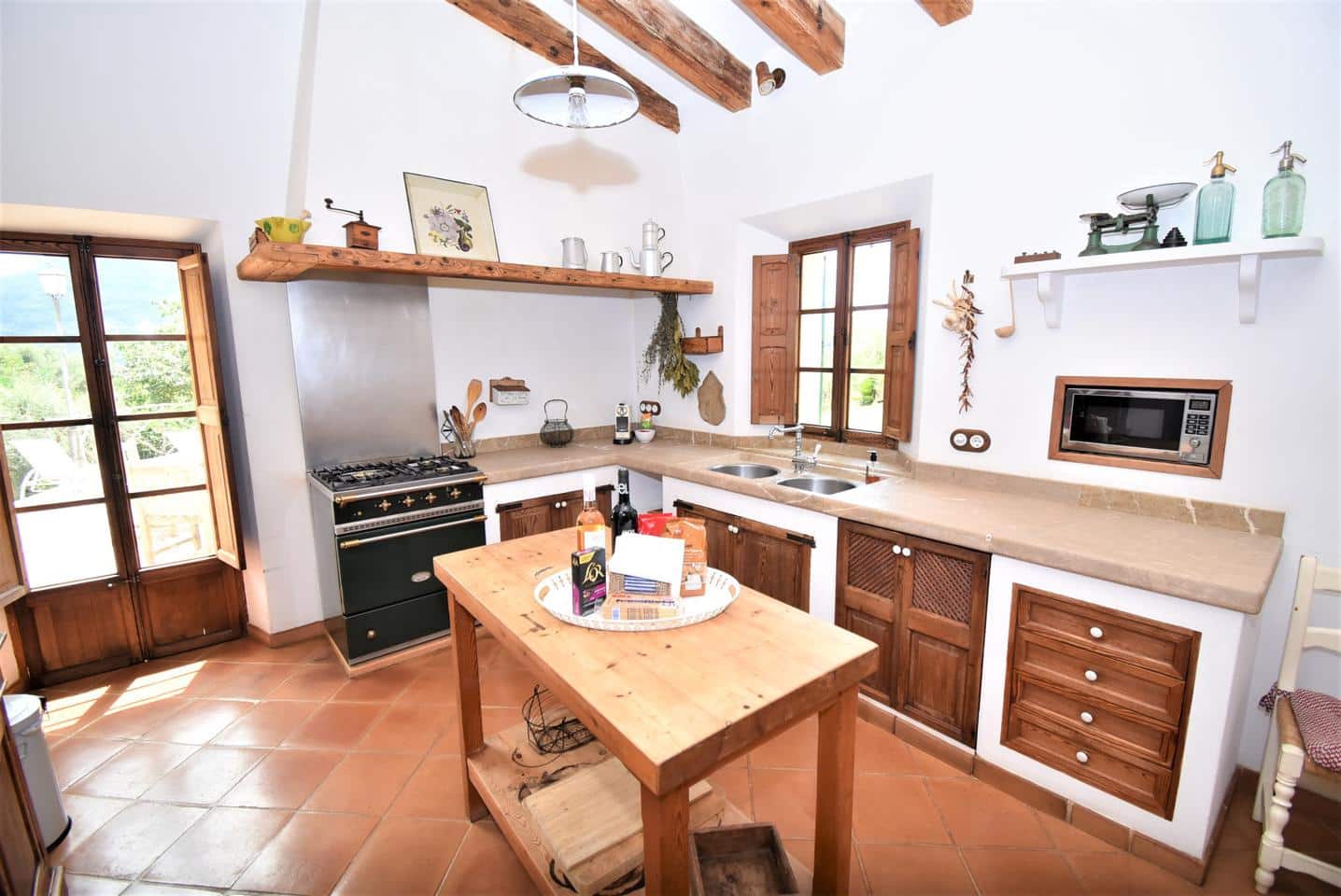 5 bedroom Finca/Country House for rent in Puerto de Soller / Port de Soller with garage - € 4,800 (Ref: 9816399)
