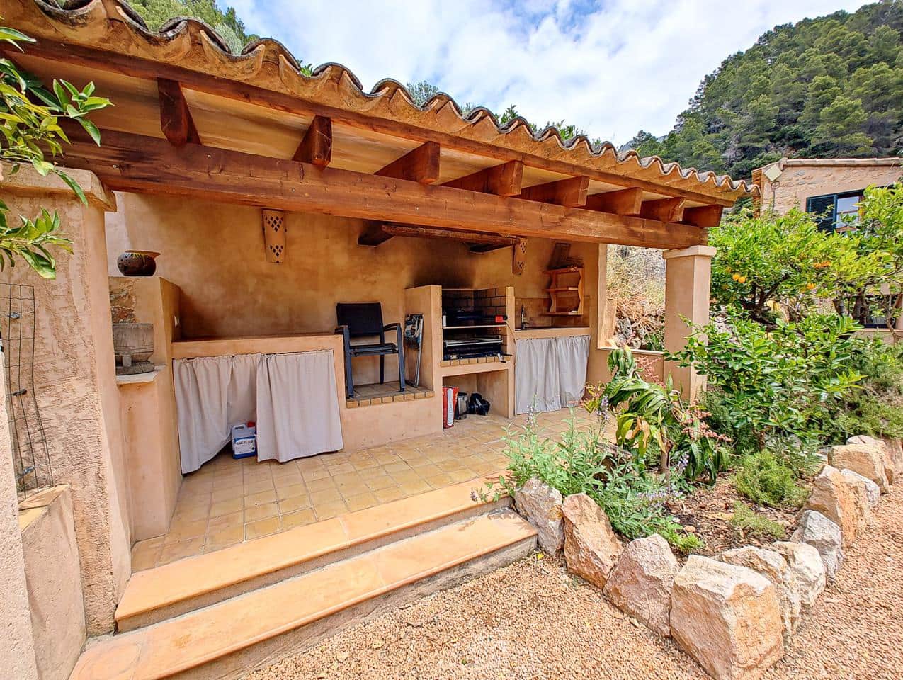 2 camera da letto Finca/Casa di Campagna da affittare in Fornalutx con piscina garage - 3.500 € (Rif: 9908269)