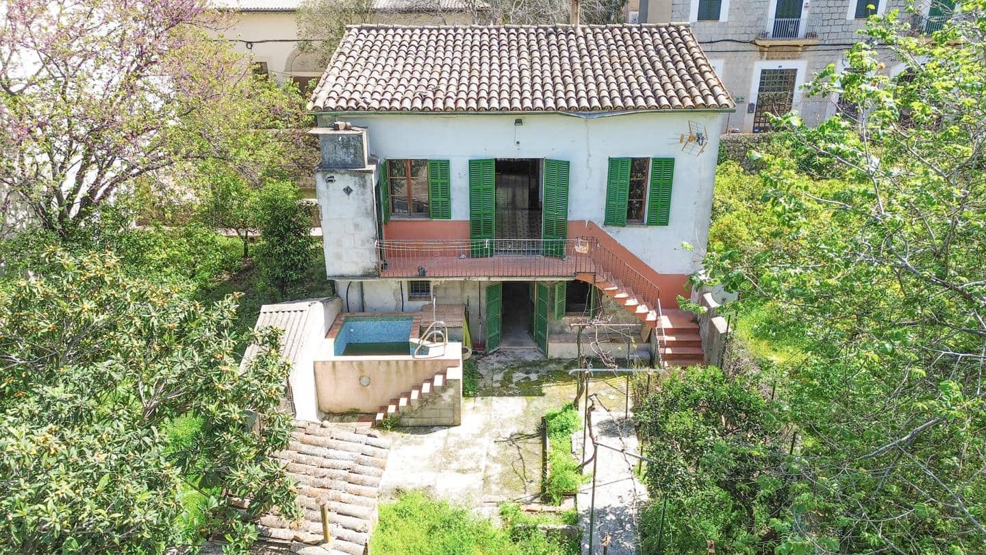 2 slaapkamer Villa te koop in Soller - € 650.000 (Ref: 9909823)