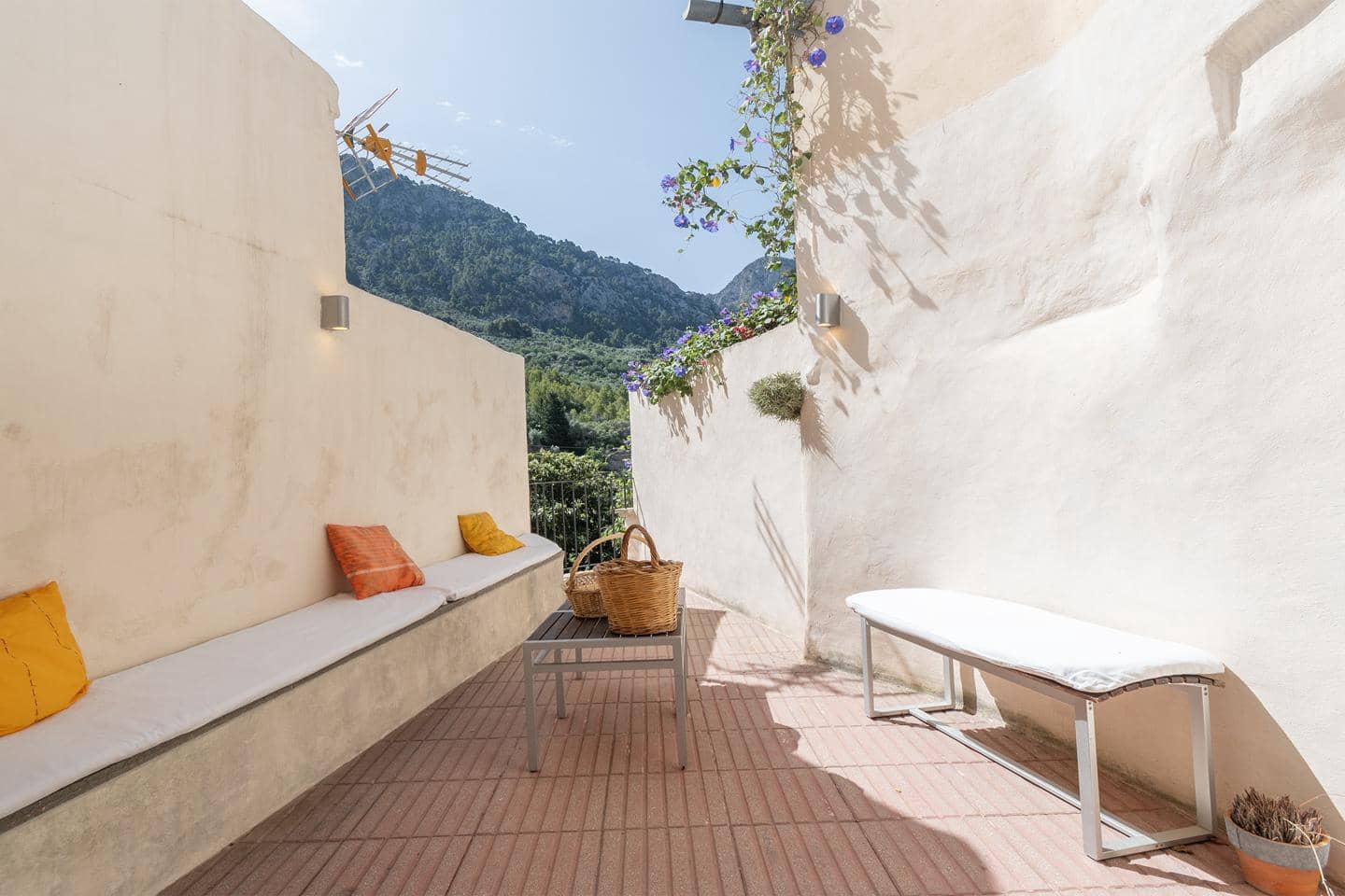 3 bedroom Villa for rent in Fornalutx - € 1,800 (Ref: 9935205)