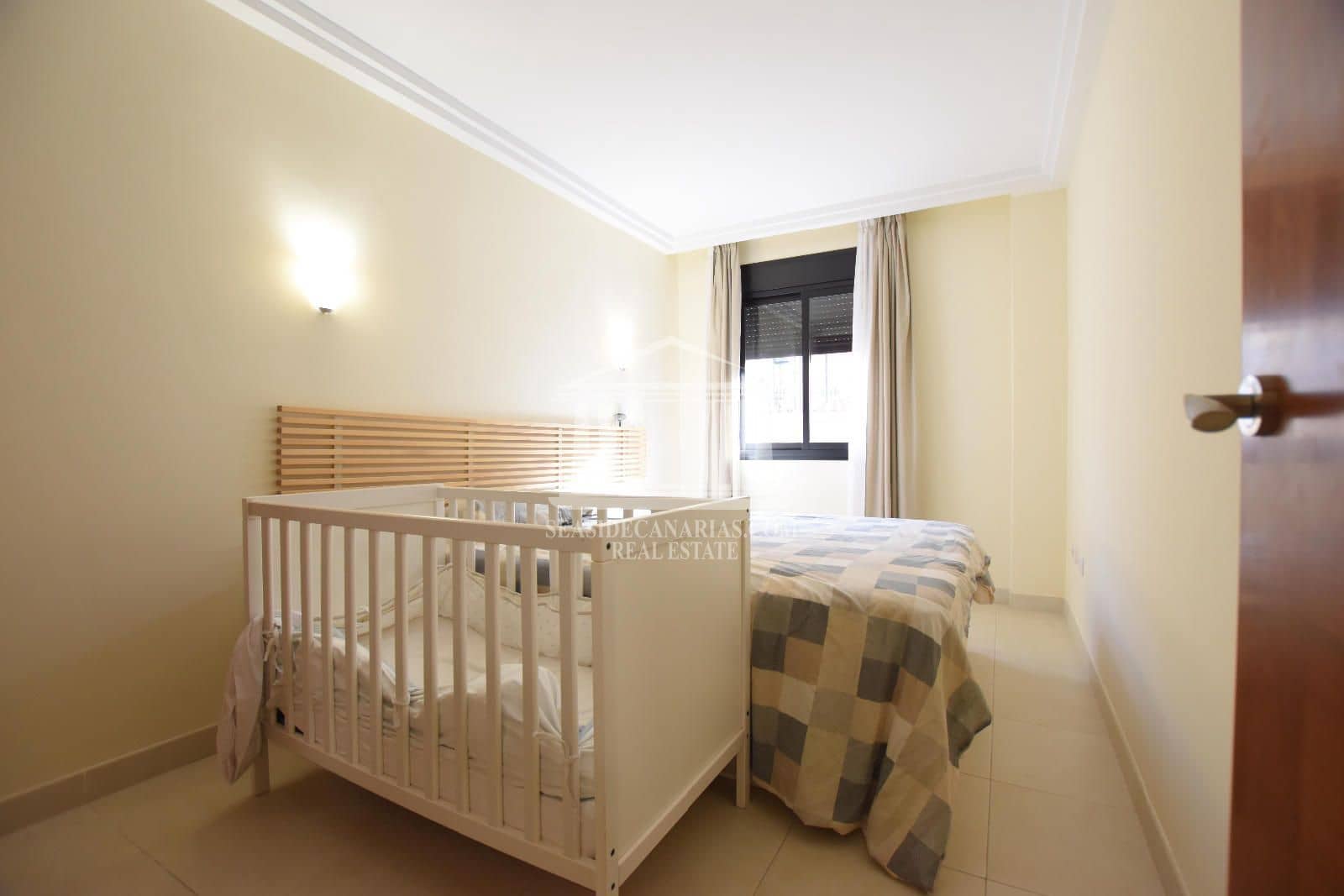 2 slaapkamer Flat te koop in Adeje met zwembad garage - € 308.000 (Ref: 10061182)