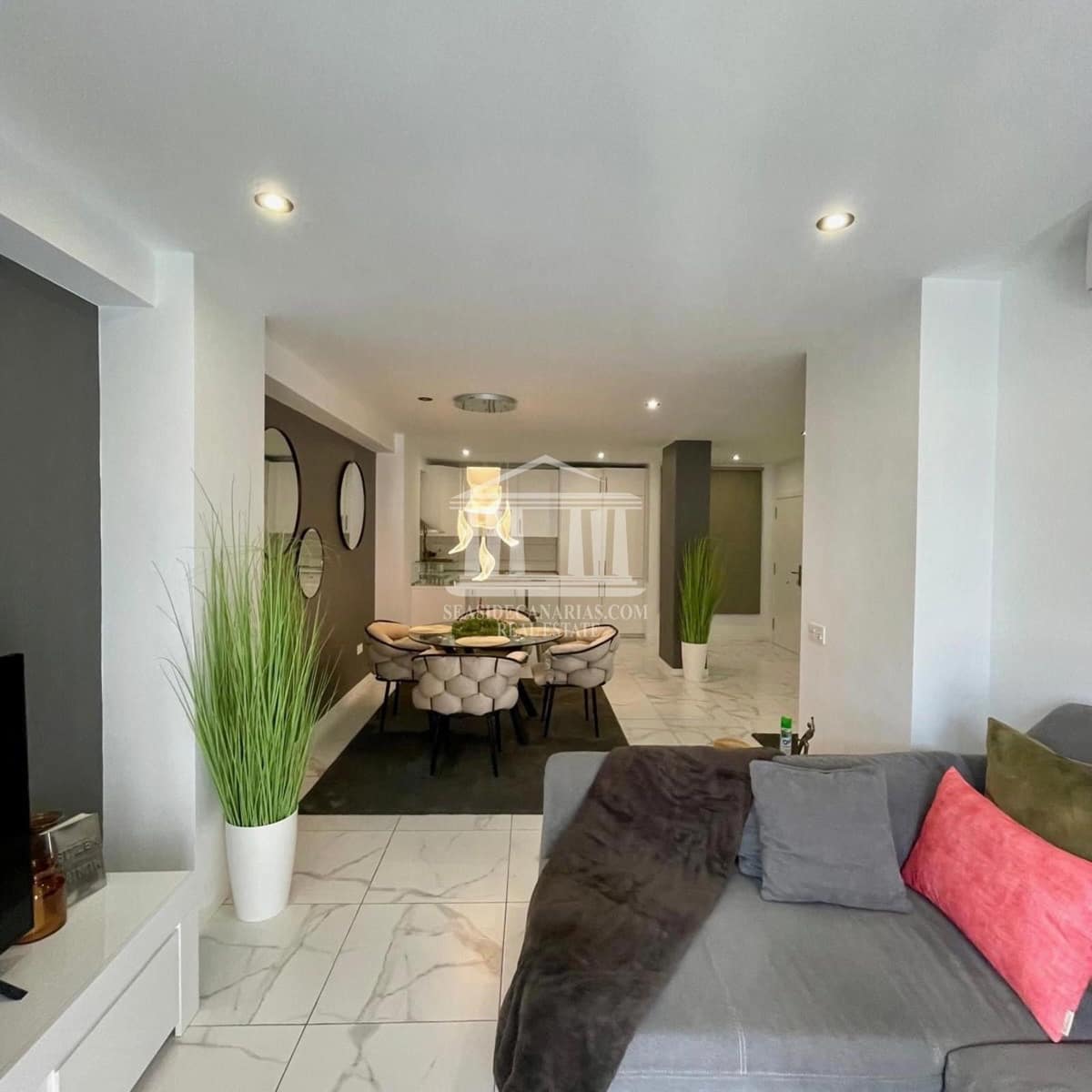 2 bedroom Flat for sale in Adeje with garage - € 340,000 (Ref: 10077350)