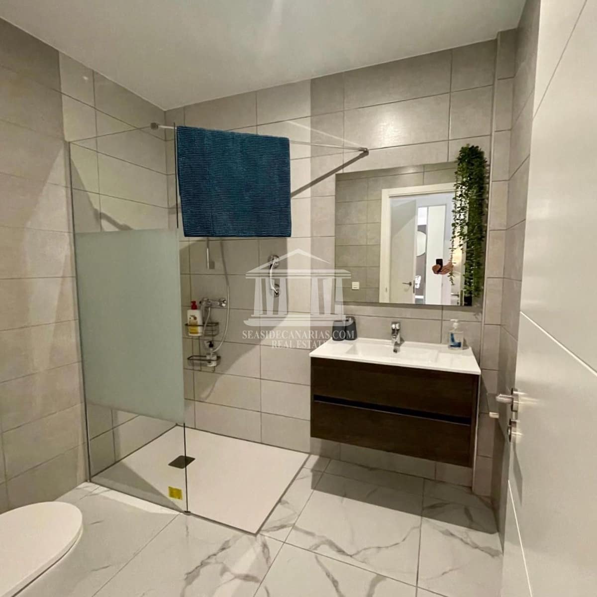 2 bedroom Flat for sale in Adeje with garage - € 340,000 (Ref: 10077350)