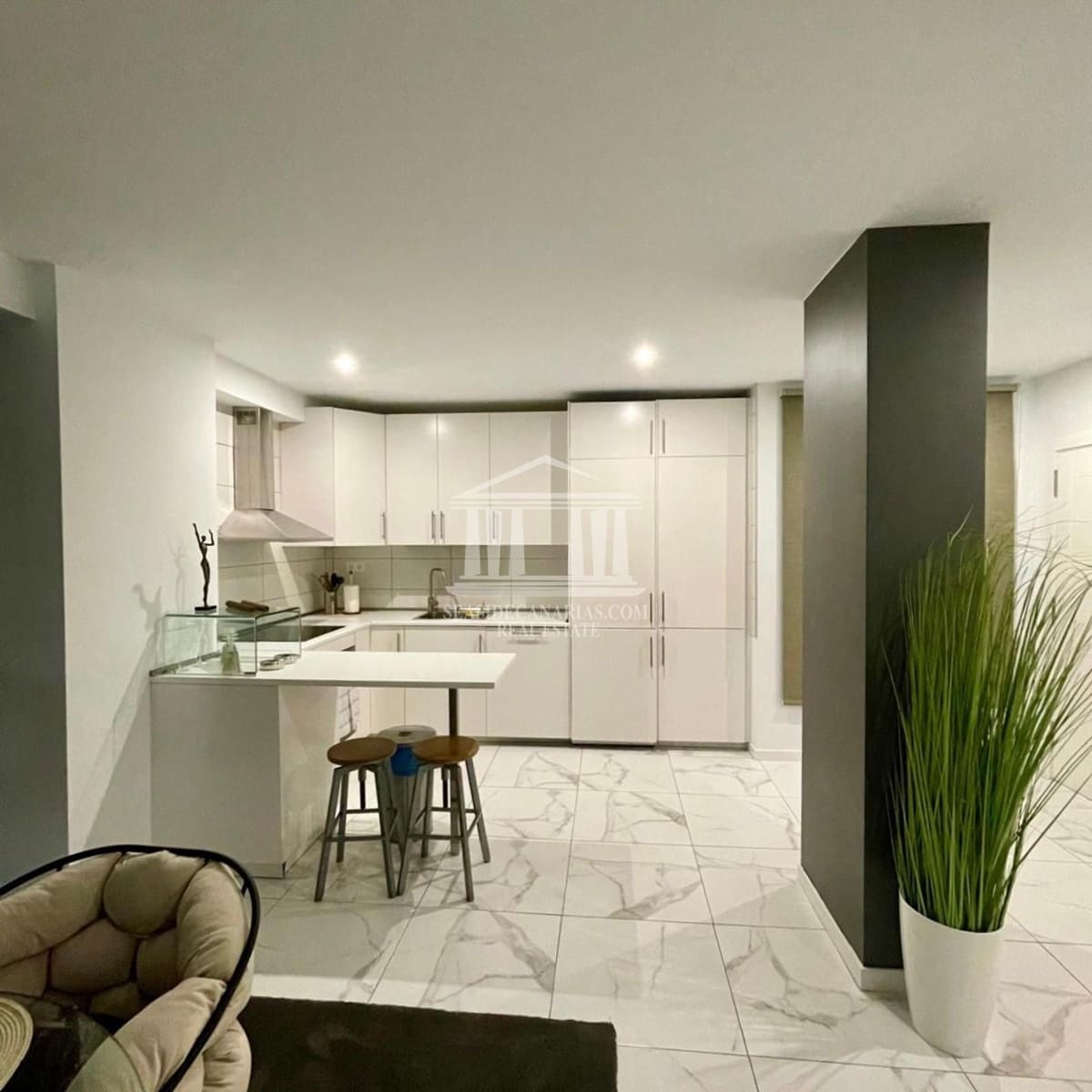 2 bedroom Flat for sale in Adeje with garage - € 340,000 (Ref: 10077350)