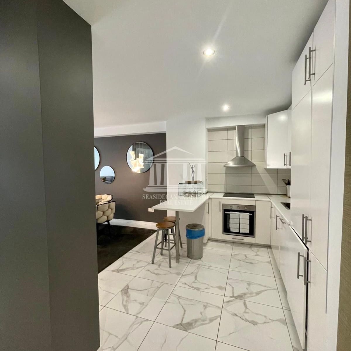 2 bedroom Flat for sale in Adeje with garage - € 340,000 (Ref: 10077350)