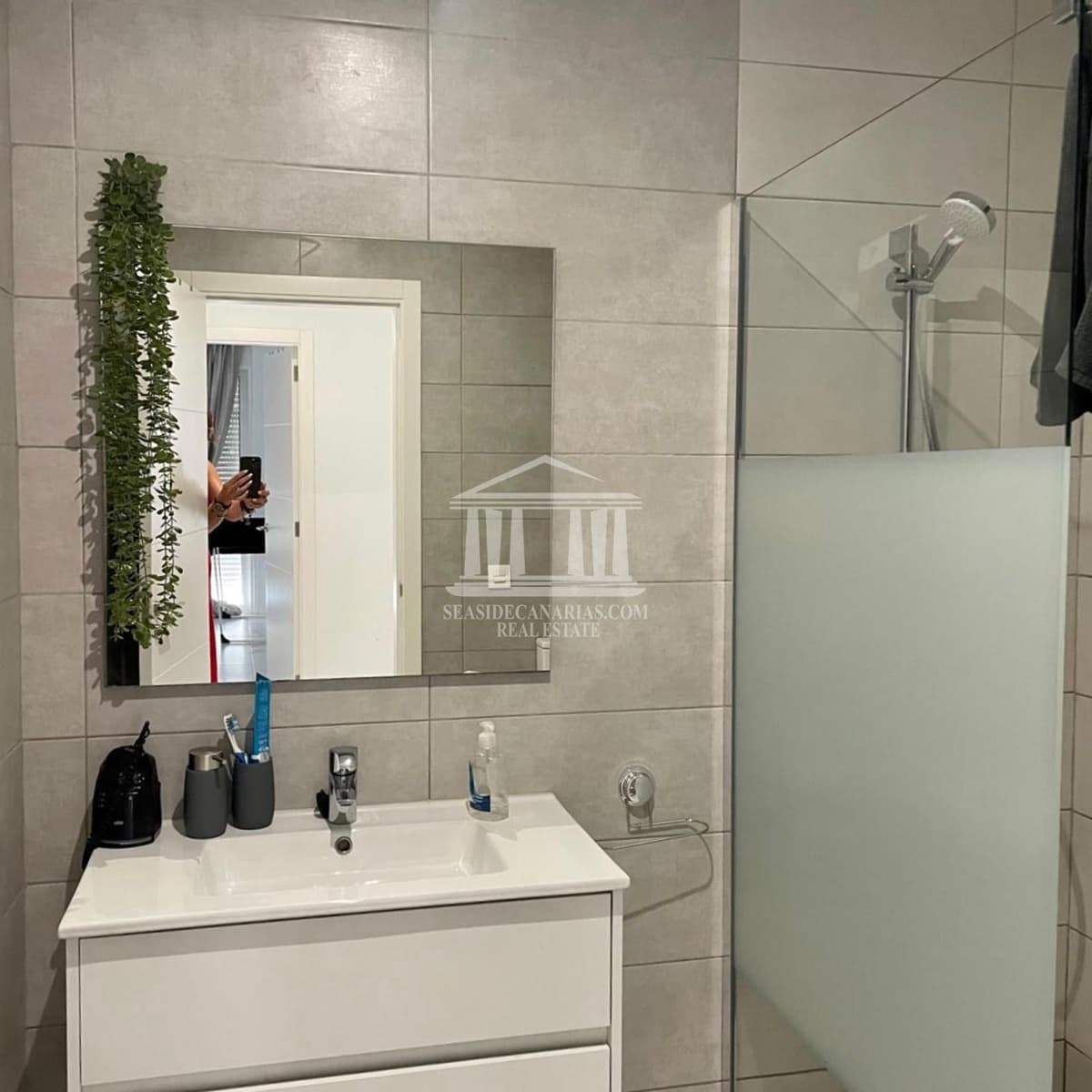 2 bedroom Flat for sale in Adeje with garage - € 340,000 (Ref: 10077350)