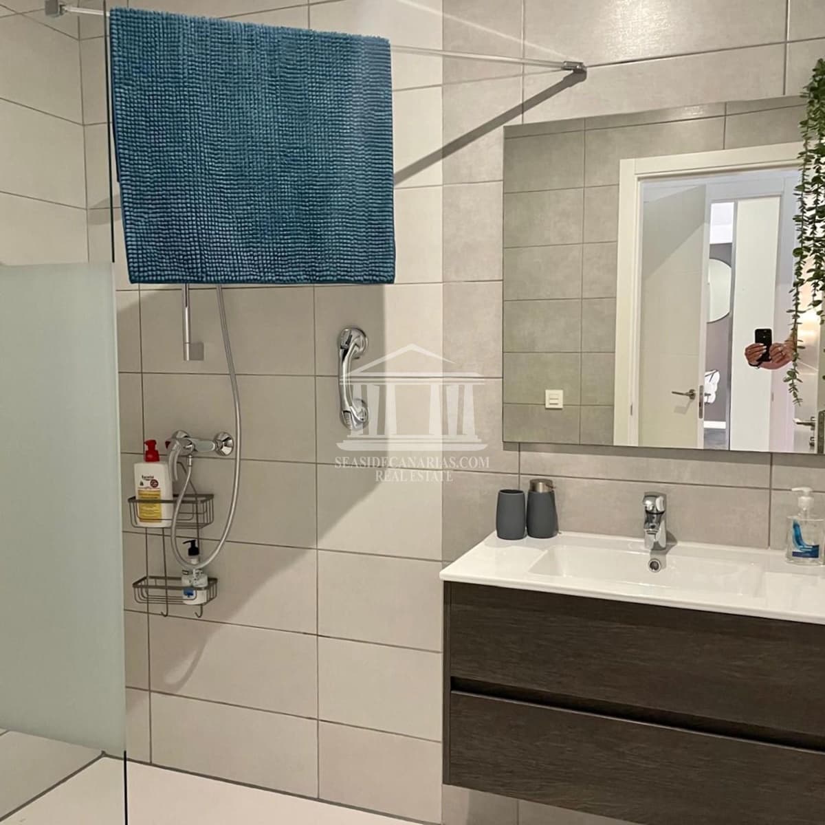 2 bedroom Flat for sale in Adeje with garage - € 340,000 (Ref: 10077350)