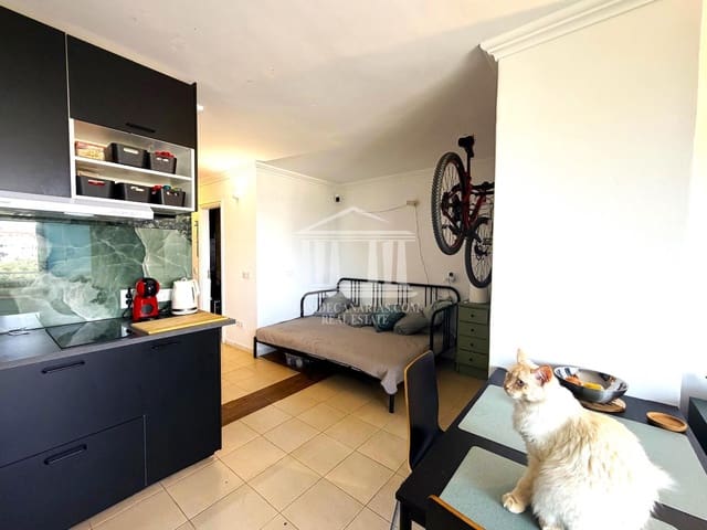 Asunto myytävänä paikassa Golf del Sur, San Miguel de Abona mukana uima-altaan 
autotalli - 165 000 € (Ref: 10098706)