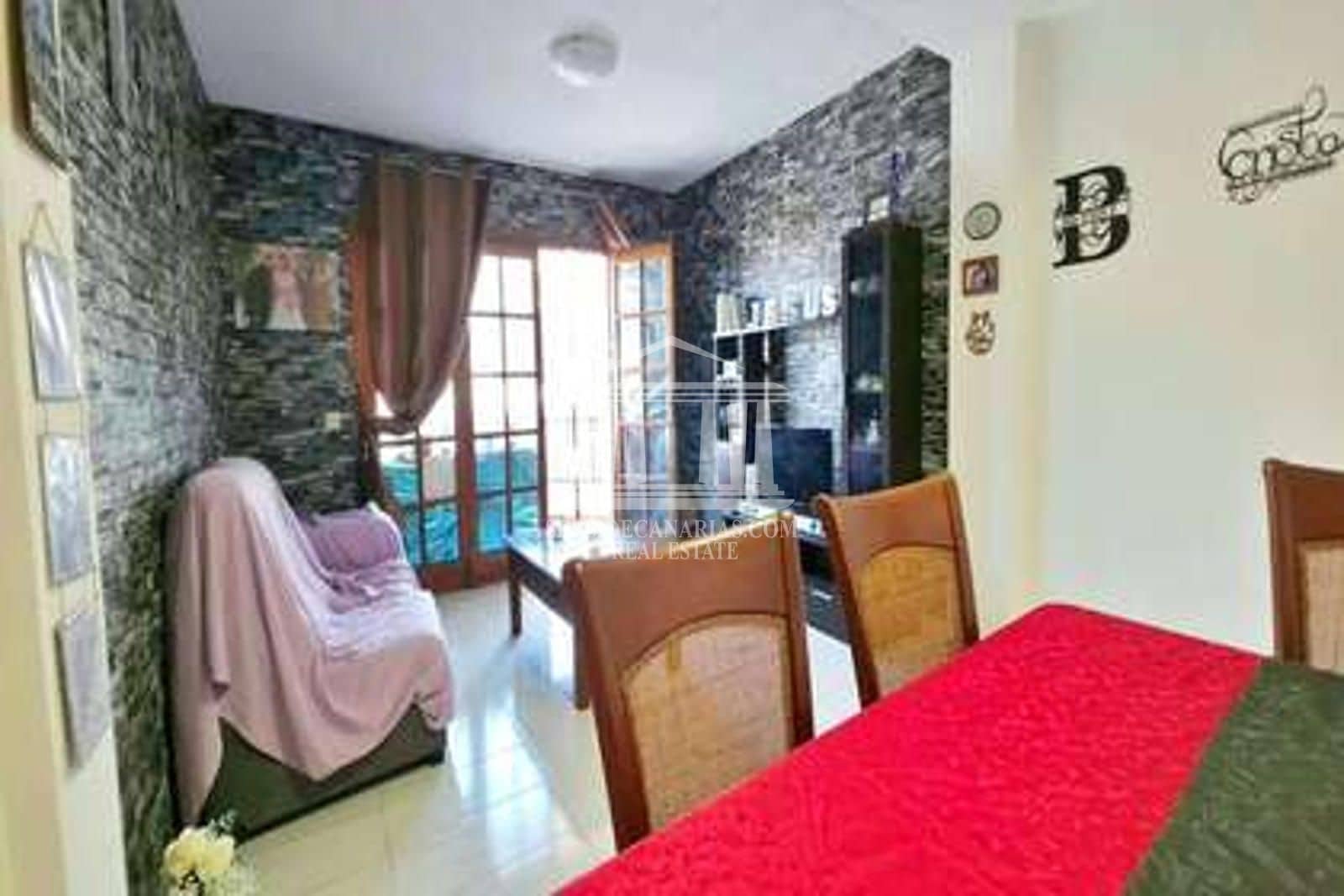 4 bedroom Flat for sale in Adeje - € 265,000 (Ref: 10130912)
