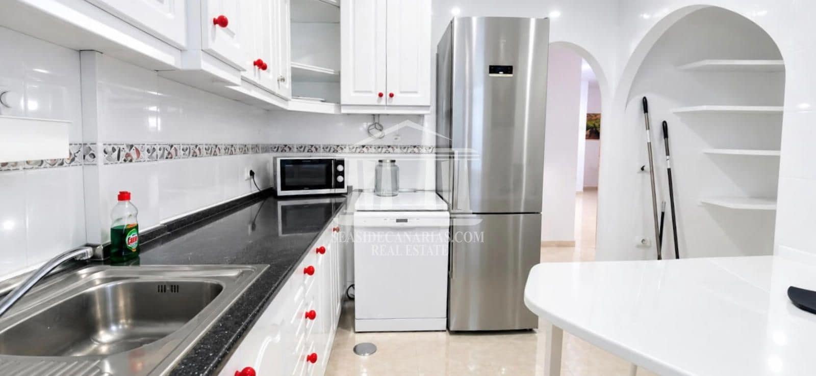 4 soverom Villa til salgs i Alcala med garasje - € 410 000 (Ref: 10144981)