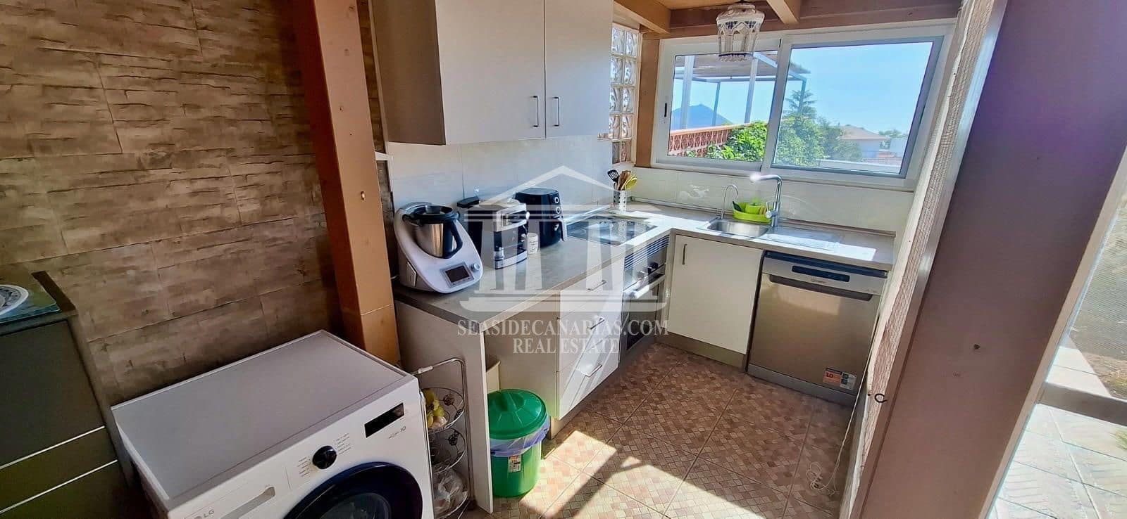 Piso de 2 habitaciones en San Miguel de Abona en venta con garaje - 279.000 € (Ref: 10174250)