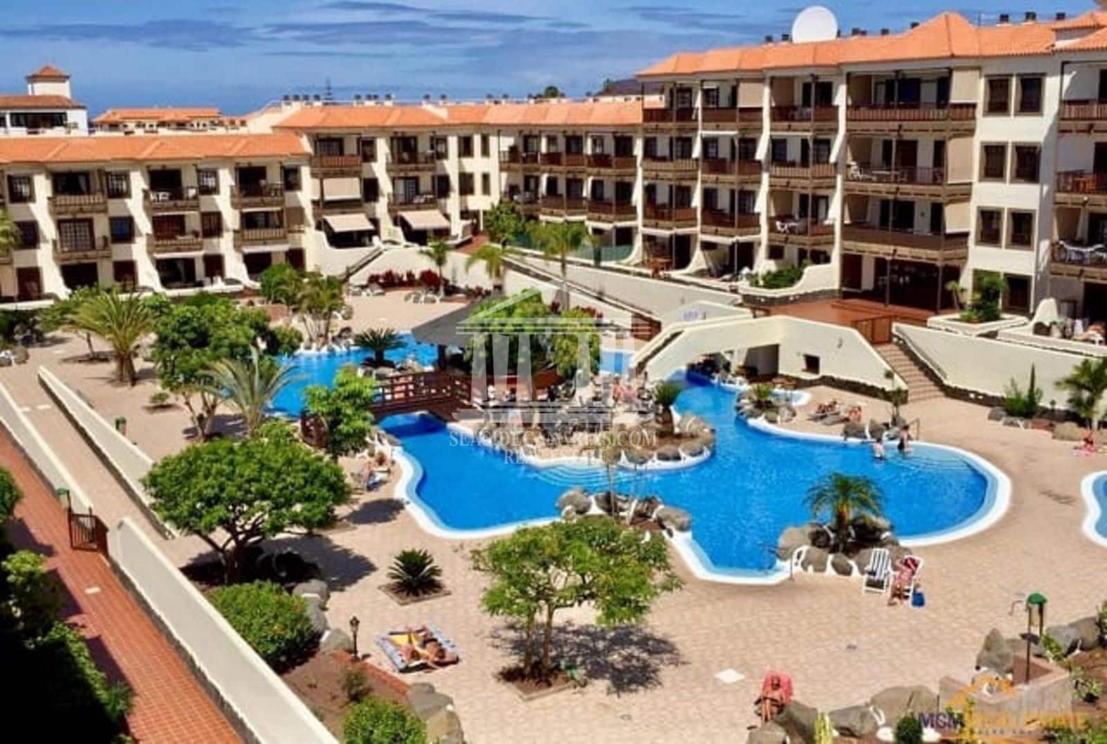1 slaapkamer Flat te koop in Costa del Silencio met zwembad garage - € 289.000 (Ref: 10182163)