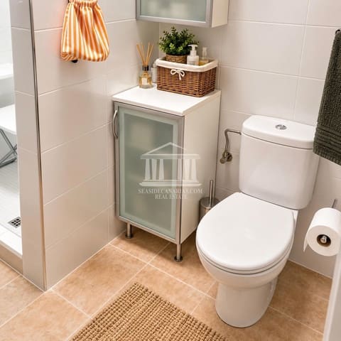 1 slaapkamer Flat te koop in Costa del Silencio, Arona met zwembad garage - € 289.000 (Ref: 10182163)