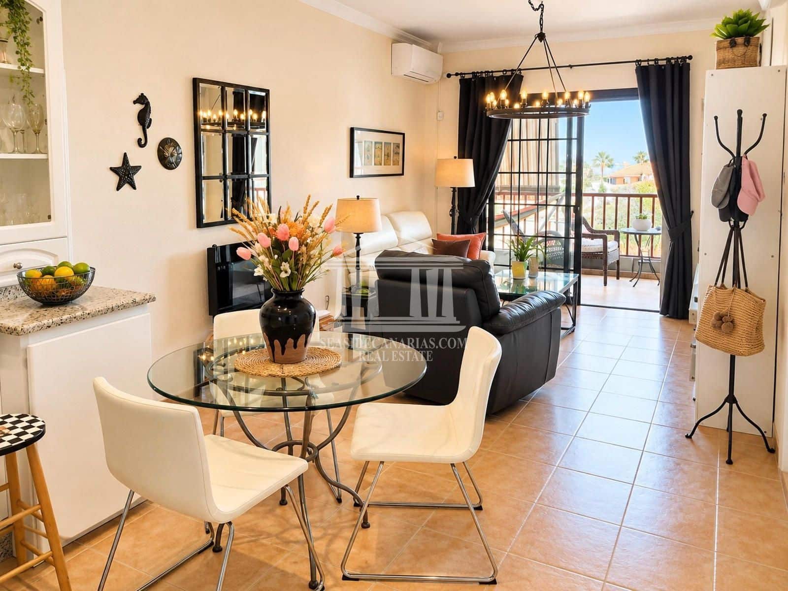 1 slaapkamer Flat te koop in Costa del Silencio met zwembad garage - € 289.000 (Ref: 10182163)