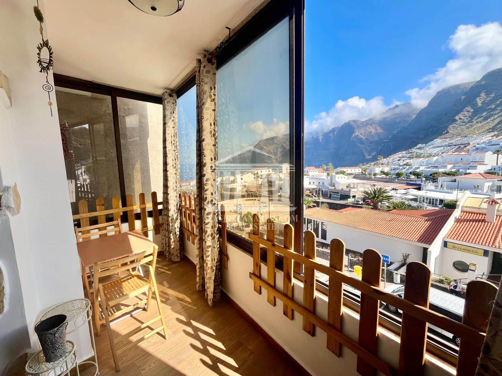 2 soverom Leilighet til salgs i Puerto Santiago med garasje - € 249 000 (Ref: 10187629)