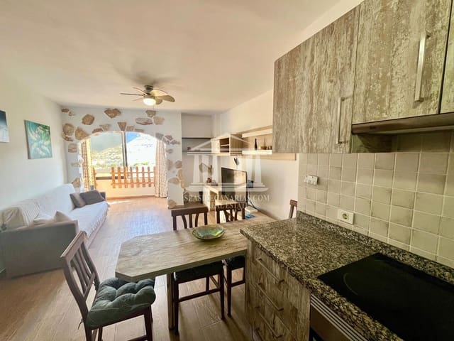 2 soveværelse Lejlighed til salg i Puerto Santiago, Santiago del Teide med garage - € 249.000 (Ref: 10187629)