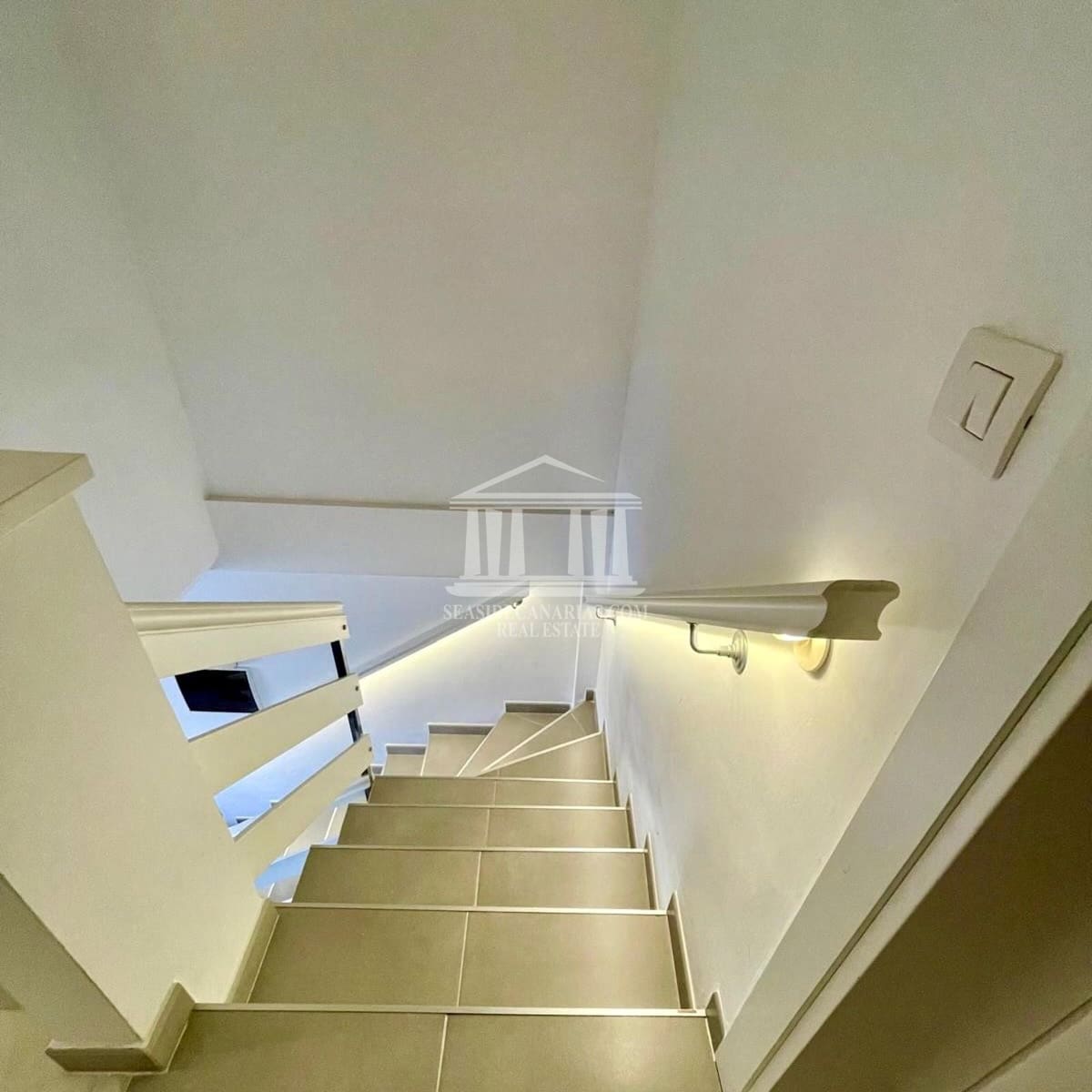 2 soverom Leilighet til salgs i Playa de las Americas med svømmebasseng - € 550 000 (Ref: 8499682)