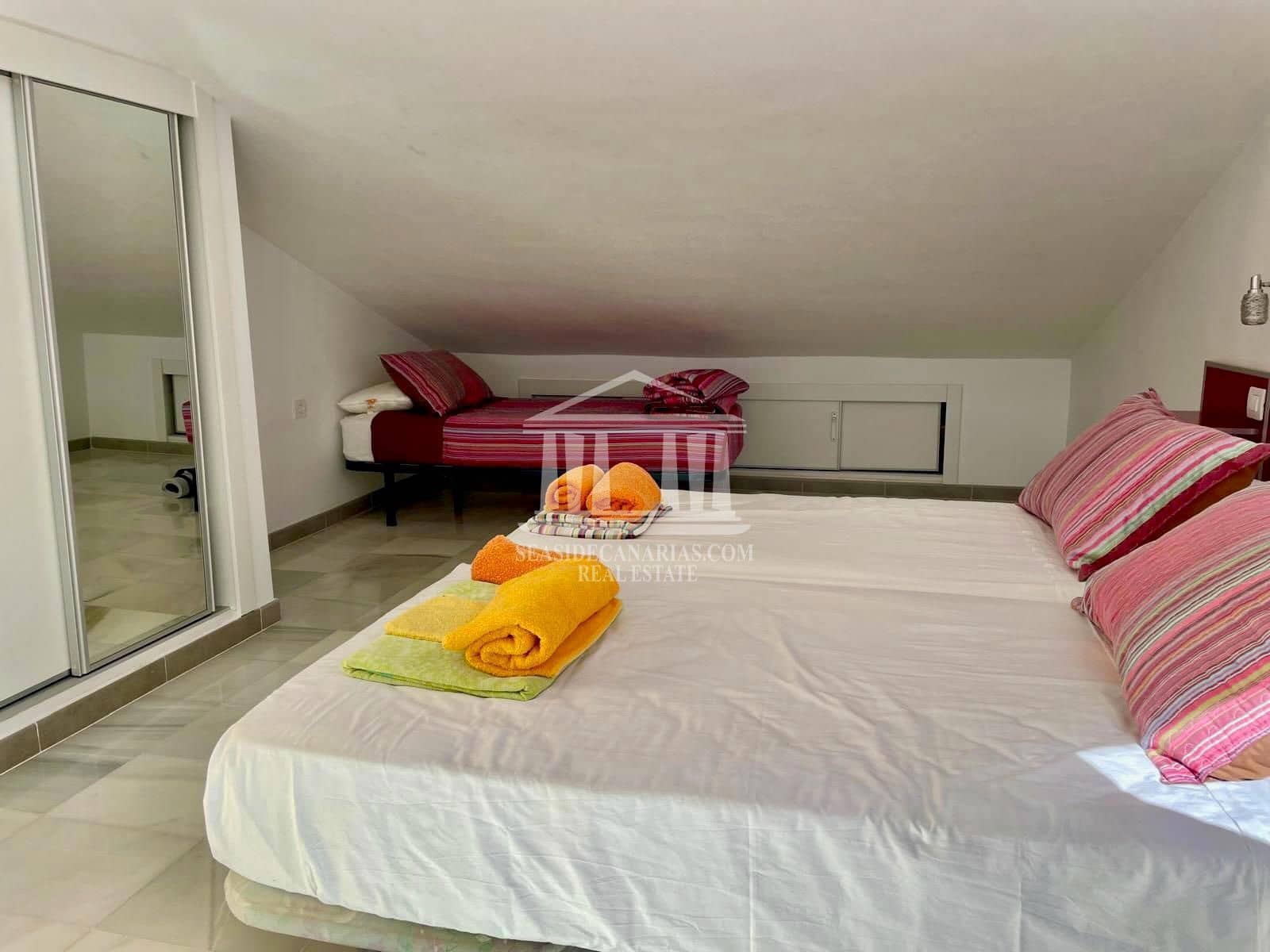 2 soverom Leilighet til salgs i Playa de las Americas med svømmebasseng - € 550 000 (Ref: 8499682)