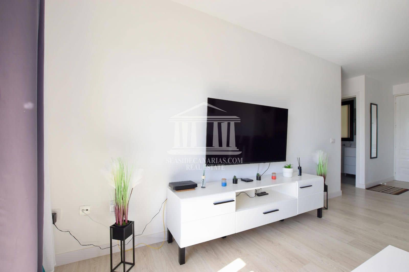 1 soverom Leilighet til salgs i Playa de las Americas med svømmebasseng garasje - € 330 000 (Ref: 8635865)