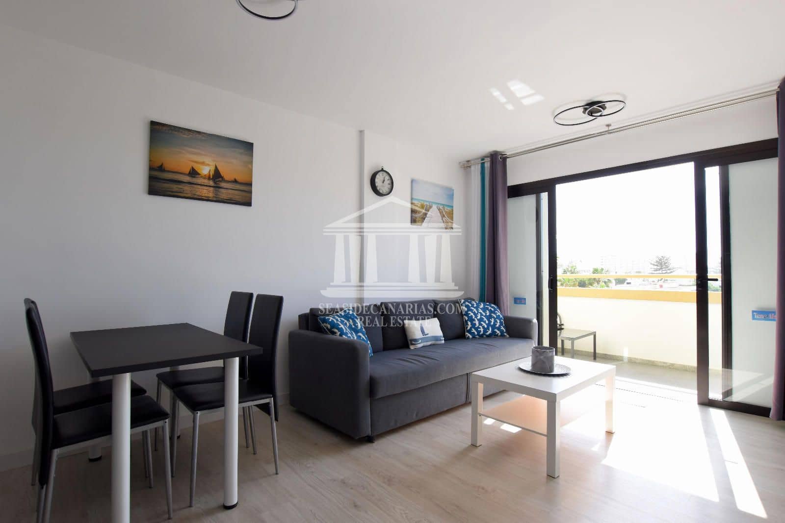 1 soverom Leilighet til salgs i Playa de las Americas med svømmebasseng garasje - € 330 000 (Ref: 8635865)